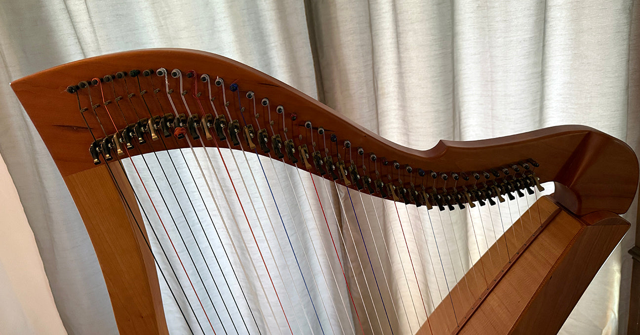 Heartland Oriana Lever Harp - Pre-owned (in stock) image 2